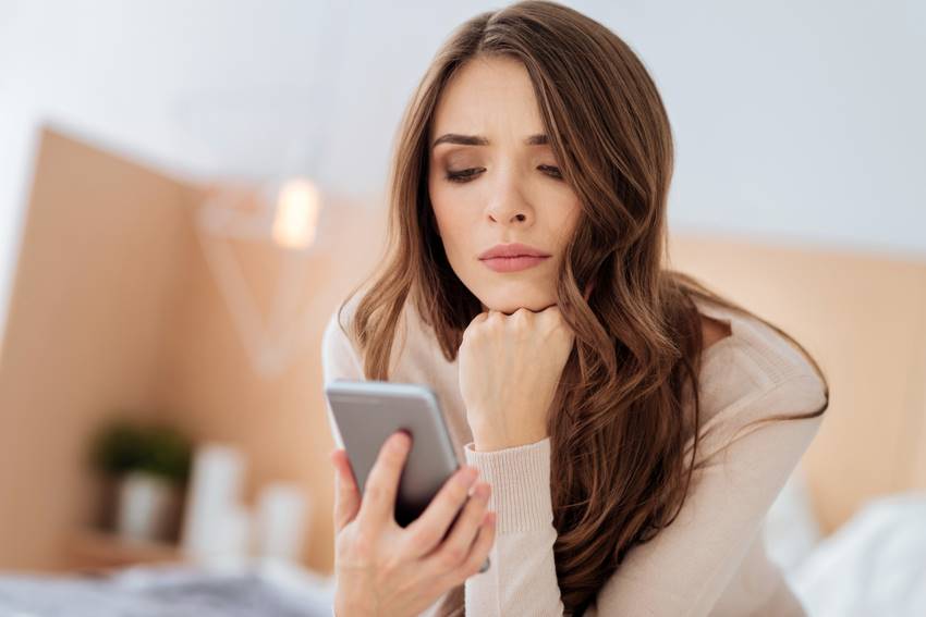 7 советов психолога о том, что делать, если мужчина не отвечает на СМС